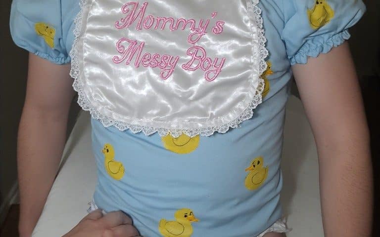 ABDL diaper changing time with mommy